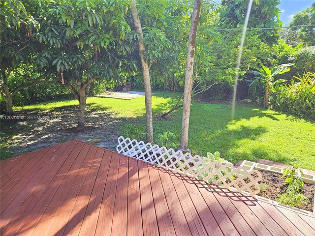 6624 SW 78th Terrace, South Miami, FL 33143