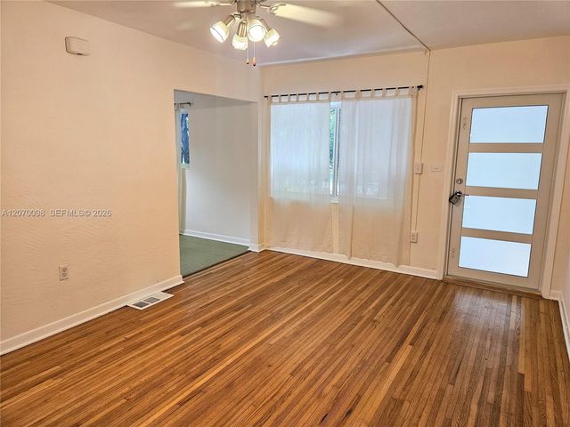 6624 SW 78th Terrace, South Miami, FL 33143