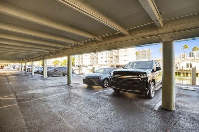 3665 NE 167th St 208, North Miami Beach, FL 33160