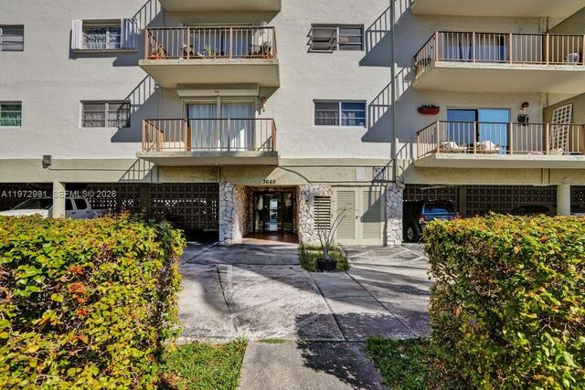 3665 NE 167th St 208, North Miami Beach, FL 33160