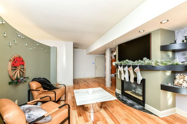 1870 E 106th Street, Carmel, IN 46032