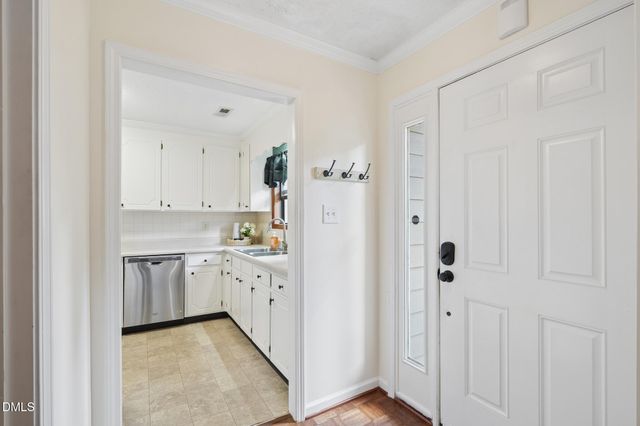 118 Clancy Circle, Cary, NC 27511