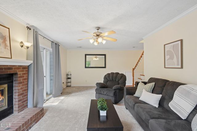 118 Clancy Circle, Cary, NC 27511