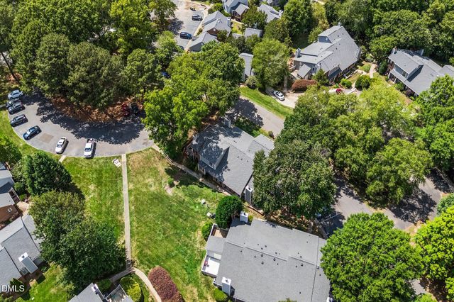 118 Clancy Circle, Cary, NC 27511