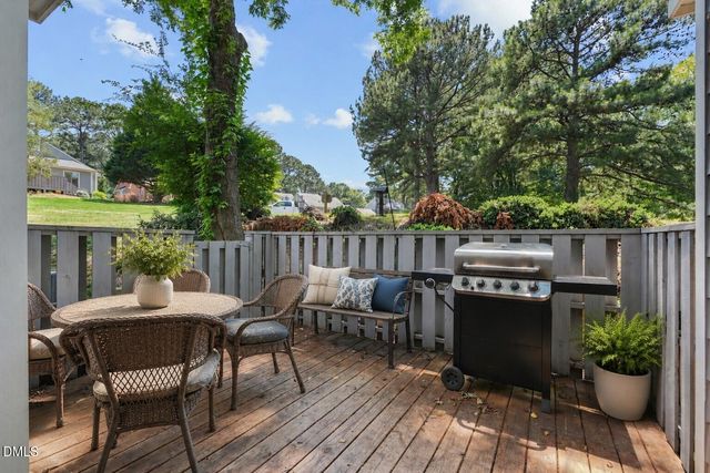 118 Clancy Circle, Cary, NC 27511