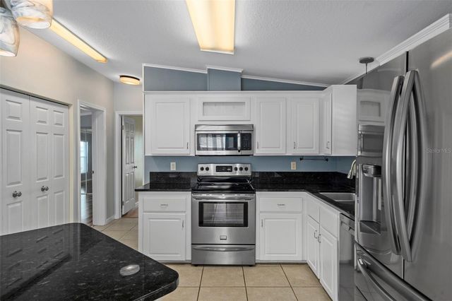 37635 GILL AVENUE, Zephyrhills, FL 33541