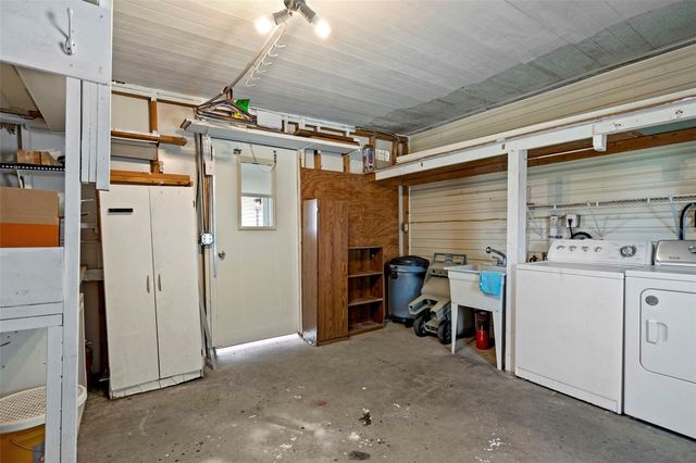 37635 GILL AVENUE, Zephyrhills, FL 33541