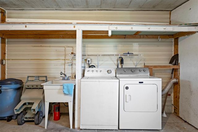 37635 GILL AVENUE, Zephyrhills, FL 33541