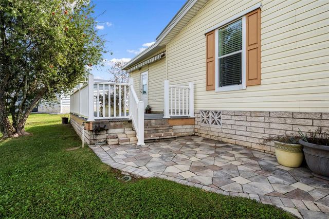 37635 GILL AVENUE, Zephyrhills, FL 33541