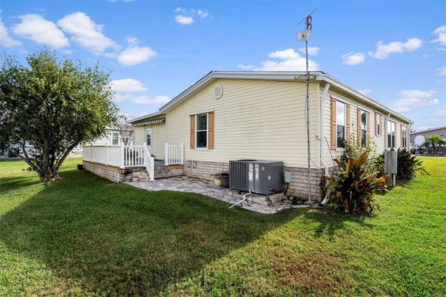 37635 GILL AVENUE, Zephyrhills, FL 33541