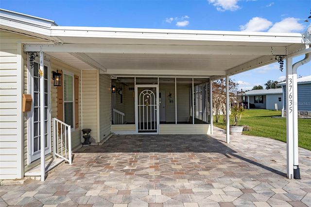 37635 GILL AVENUE, Zephyrhills, FL 33541