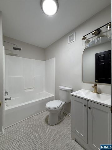 167 5th 1, Paterson, NJ 07522