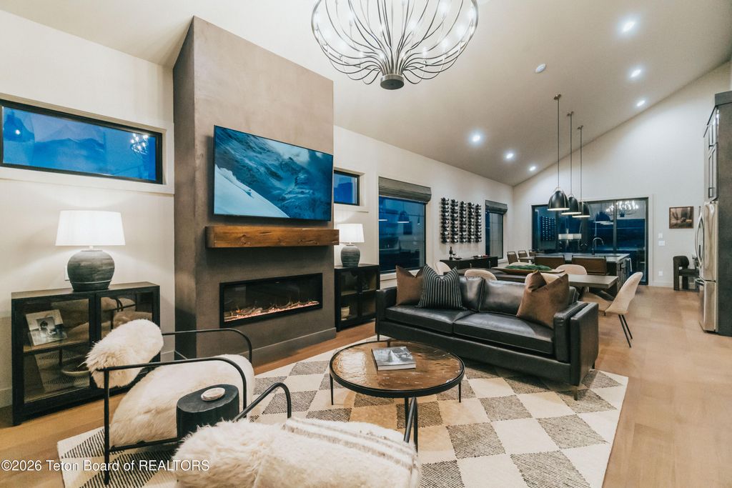 1016 IROQUOIS Avenue, Driggs, ID 83422 photo 5