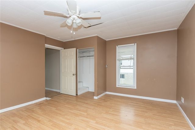 220 W 10th Ave, Tarentum, PA 15084