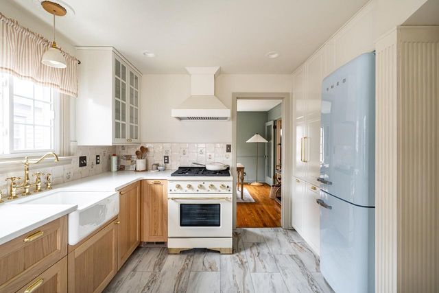 6590 W Hadley STREET, Milwaukee, WI 53210