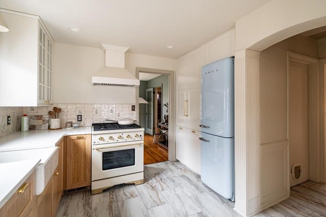 6590 W Hadley STREET, Milwaukee, WI 53210