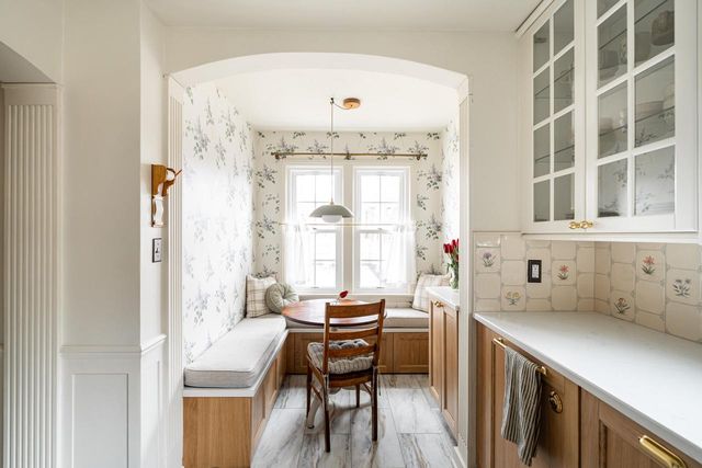 6590 W Hadley STREET, Milwaukee, WI 53210