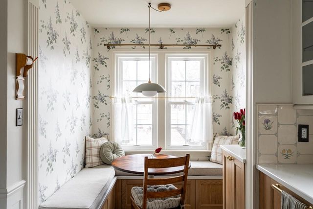 6590 W Hadley STREET, Milwaukee, WI 53210