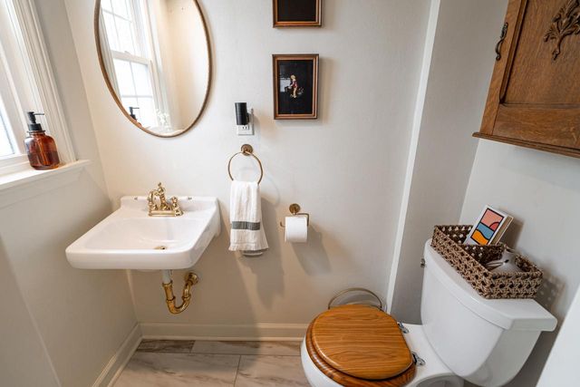 6590 W Hadley STREET, Milwaukee, WI 53210