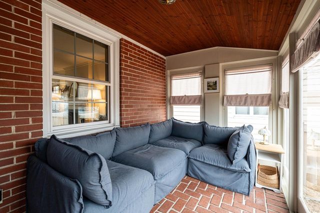 6590 W Hadley STREET, Milwaukee, WI 53210