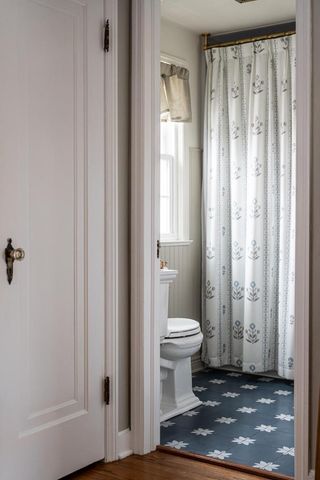 6590 W Hadley STREET, Milwaukee, WI 53210