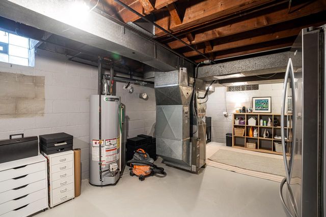 6590 W Hadley STREET, Milwaukee, WI 53210