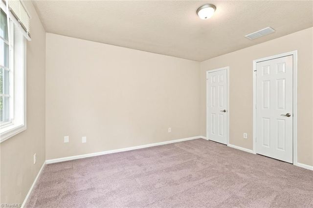 1495 Fiddlers Knoll Drive, Kernersville, NC 27284