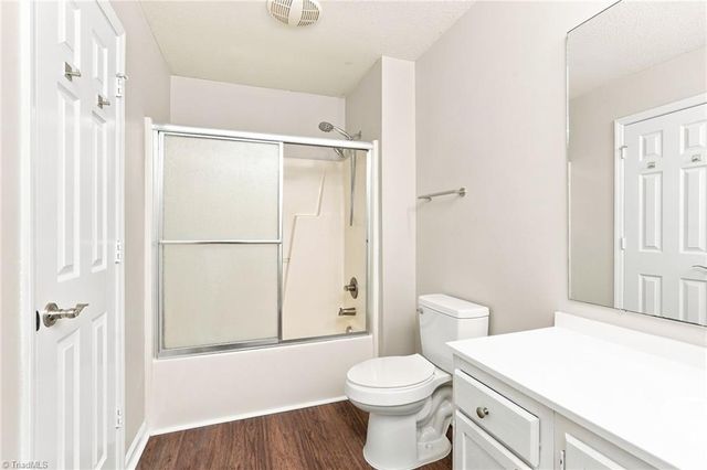 1495 Fiddlers Knoll Drive, Kernersville, NC 27284