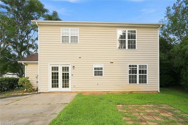 1495 Fiddlers Knoll Drive, Kernersville, NC 27284