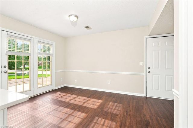 1495 Fiddlers Knoll Drive, Kernersville, NC 27284