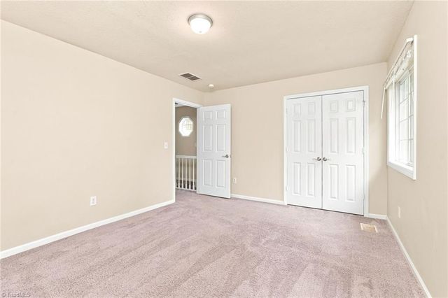 1495 Fiddlers Knoll Drive, Kernersville, NC 27284