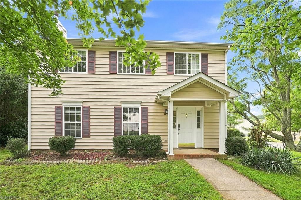 1495 Fiddlers Knoll Drive, Kernersville, NC 27284