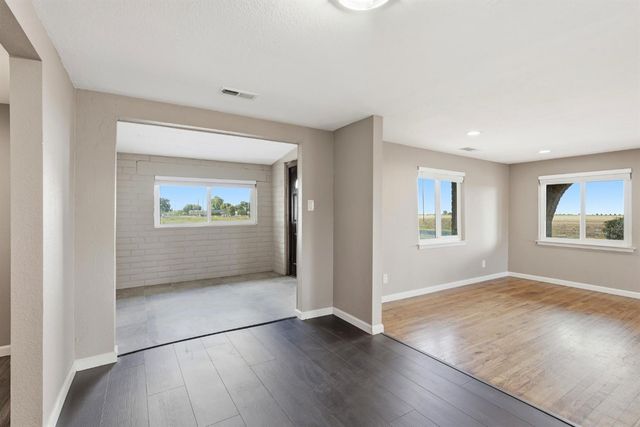 20042 N Ray Rd, Lodi, CA 95242