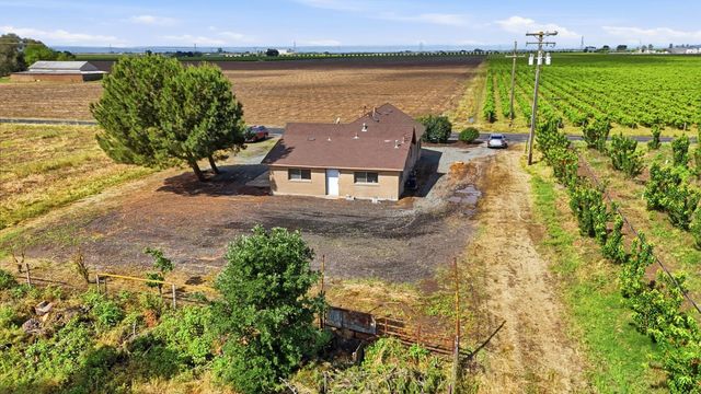 20042 N Ray Rd, Lodi, CA 95242