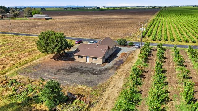 20042 N Ray Rd, Lodi, CA 95242