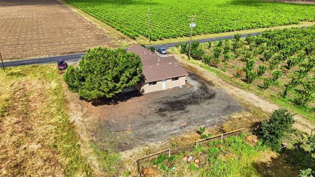 20042 N Ray Rd, Lodi, CA 95242