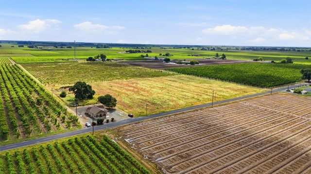 20042 N Ray Rd, Lodi, CA 95242