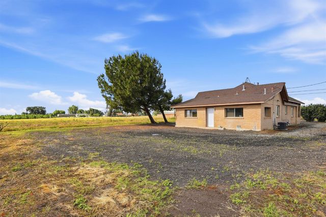 20042 N Ray Rd, Lodi, CA 95242