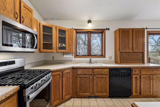 8030 81st Street, Victoria, MN 55386