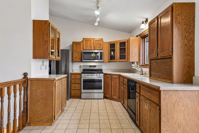 8030 81st Street, Victoria, MN 55386