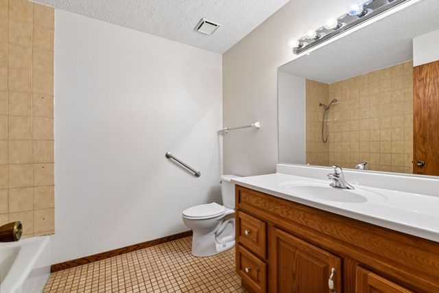 8030 81st Street, Victoria, MN 55386