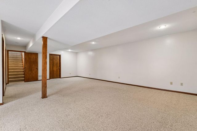 8030 81st Street, Victoria, MN 55386