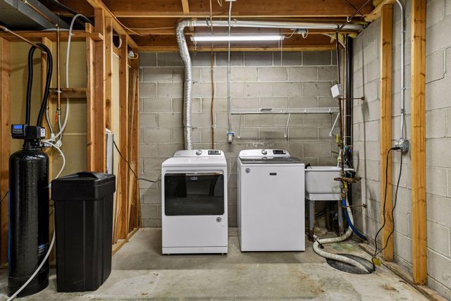 8030 81st Street, Victoria, MN 55386