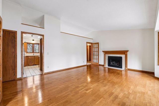 8030 81st Street, Victoria, MN 55386