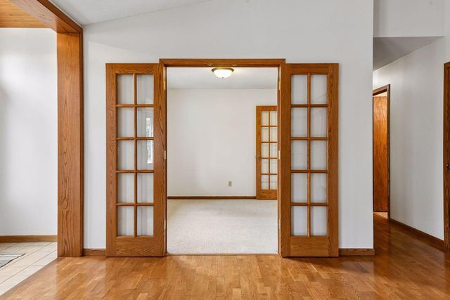 8030 81st Street, Victoria, MN 55386