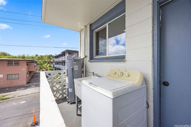 94-322 Pupuole Street, Waipahu, HI 96797