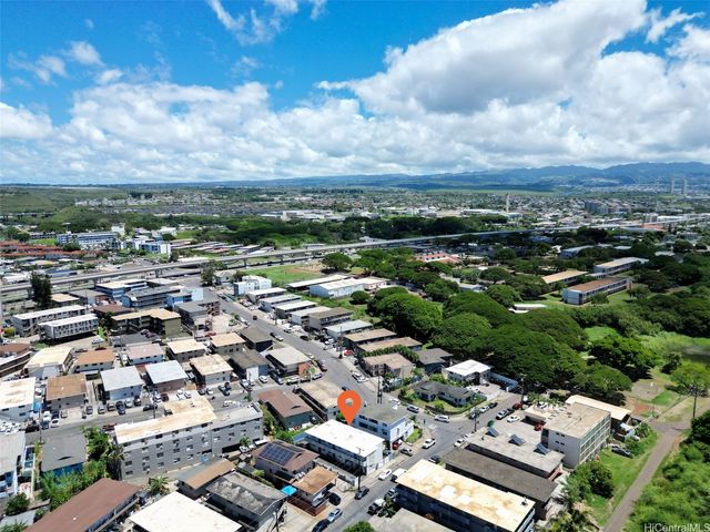 94-322 Pupuole Street, Waipahu, HI 96797