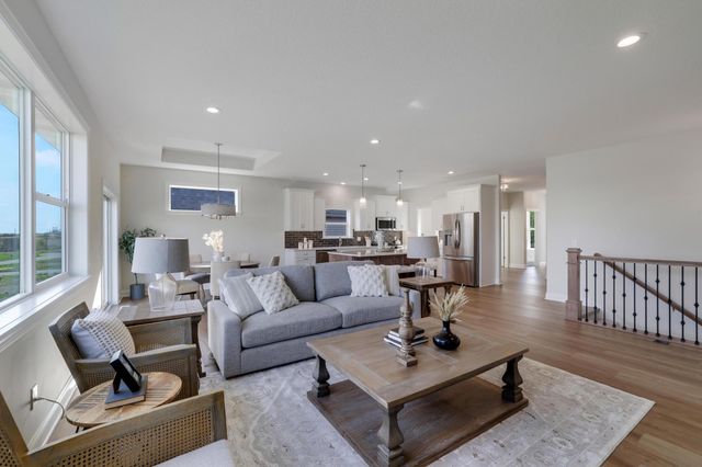 13822 Arrowhead Way, Rosemount, MN 55068