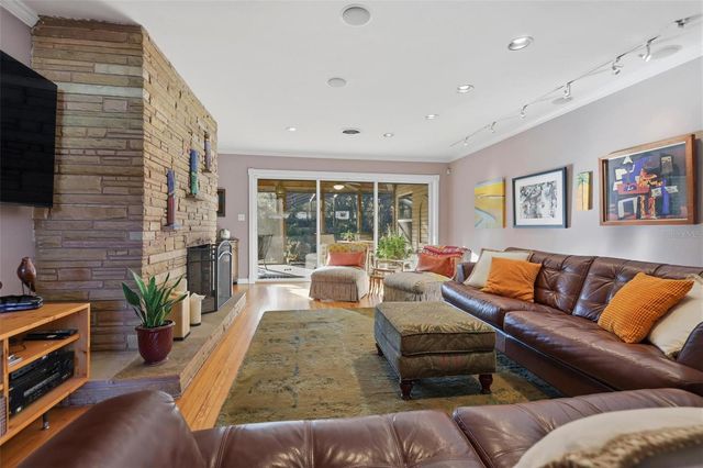 218 S HIGH STREET, Deland, FL 32720