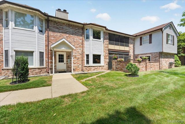 8421 Mathias 11, Grosse Ile Township, MI 48138